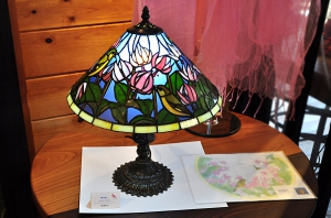 ステンドグラス 鳥 インテリア スタンドランプ 花鳥 八ヶ岳倶楽部